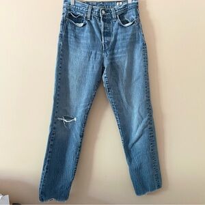 Levi's White Oak Mid Rise Ankle Jeans